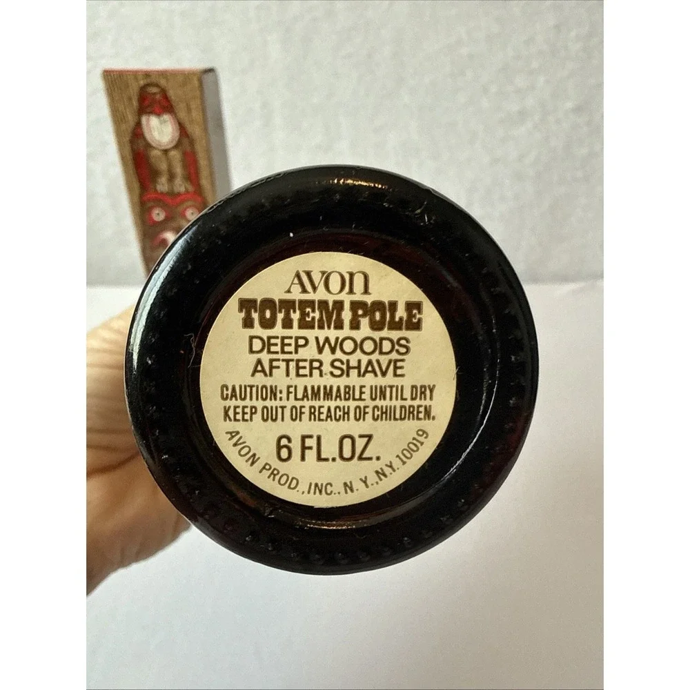 Vintage 1970s Avon Totem Pole After Shave Decanter Bottle Deep Woods Aftershave